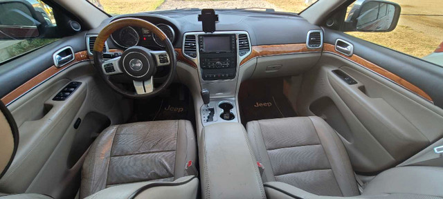 2012 jeep grand cherokee 5.7 overland in Cars & Trucks in London - Image 3
