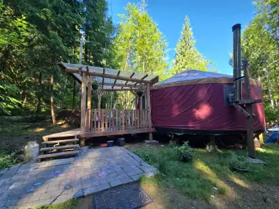 yurt with bathroom and full set up, View more