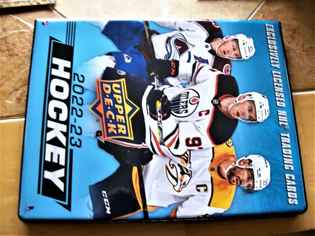 CARTES HOCKEY CARD, SÉRIE   100+15  CARTES TIM HORTONS LÉGENDE in Arts & Collectibles in Laval / North Shore - Image 4