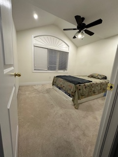 Room for rent in a detached house in Milton closer to all amenities which includes bus stop, schools...