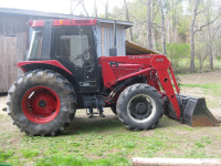 tracteur inter 685 4x4
