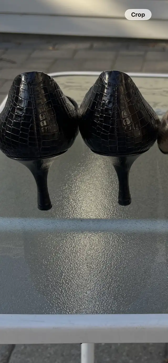 women’s shoes in Women's - Shoes in St. Catharines - Image 3