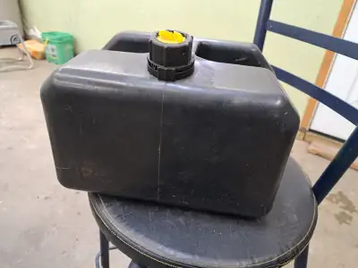 Timbersled Mountain addiction gas can. Good condition. $50