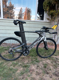 Felt IA Advanced 2019 tri bike for sale. Size 58