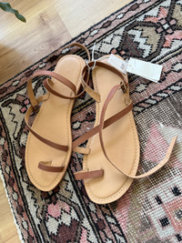 Strappy sandal women’s size 11