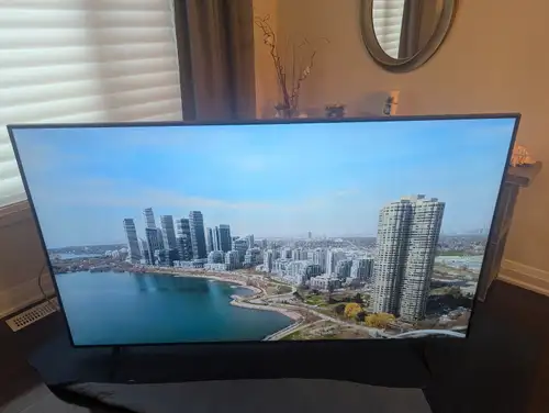 TV IS 2.5 YEARS OLD. MODEL 86UQ7590PUD. NOT ONE SCRATCH NOWHERE. LIKE NEW CONDITION. COMES WITH ORIG...