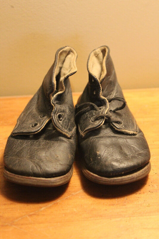 Old Antique Pair of Child's Shoes in Arts & Collectibles in London - Image 4