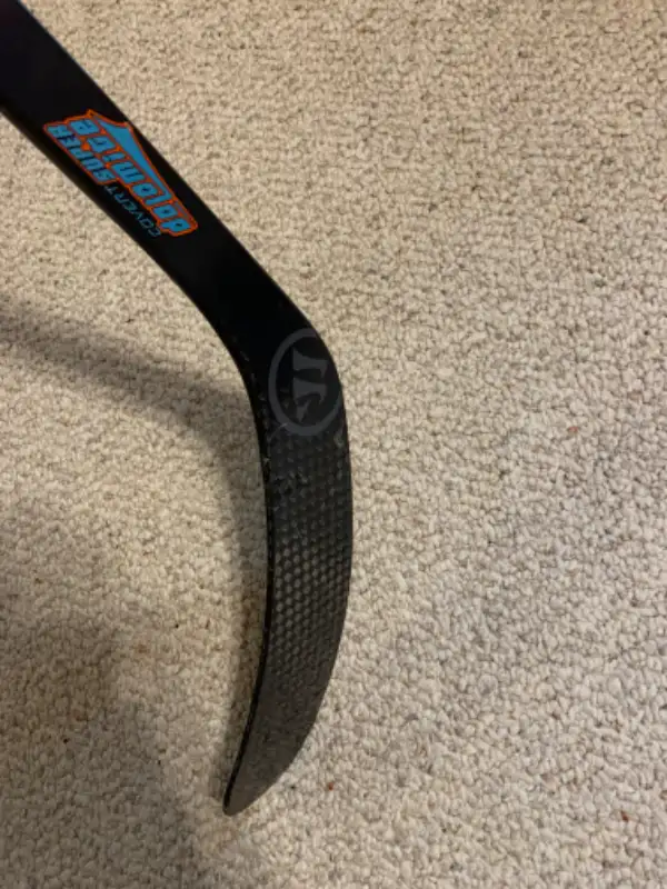 Left Hand Warrior Covert Super Dolomite Grip Senior Hockey Stick in Hockey in Kitchener / Waterloo - Image 7