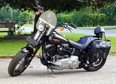 2009 FLSTSB Harley Crossbones springer 30k km, 1600cc, stock with some minor upgrades, 200mm back ti...