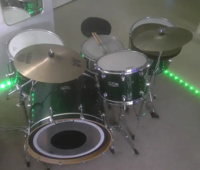 MAPEX PRO MAPLE 4PC DRUM KIT  Emerald Green 24x18,16,14,14x6.5 in Drums & Percussion in London - Image 2