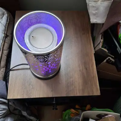 Comes with power cord