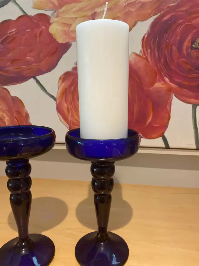 Cobalt blue glass candle holders in Home Décor & Accents in Edmonton - Image 6