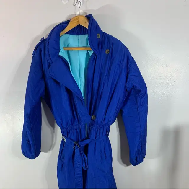 Vintage 80s ski suit / femme in Women's - Tops & Outerwear in City of Montréal - Image 3