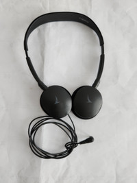 Classic Headphone Round Hole Interface For Mobile Phones, Comput