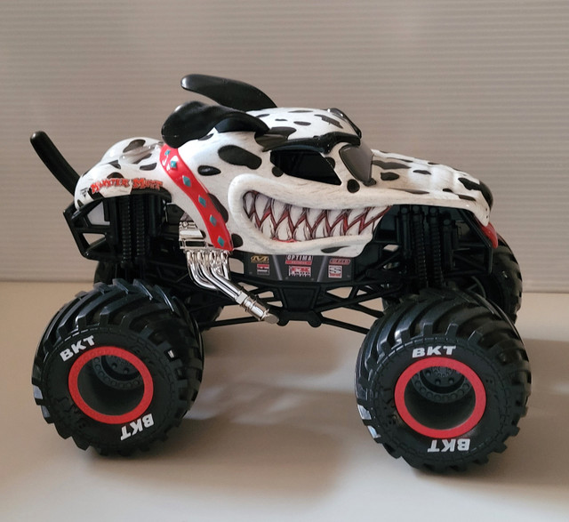 Monster Jam Mutt Dalmatian Monster Truck Die-Cast Vehicle, 1:24 in Toys & Games in Oshawa / Durham Region