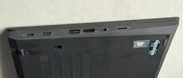 Lenovo laptop465511942466447363