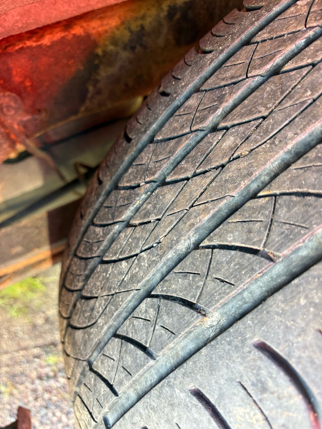 18” chev rims and tires  in Tires & Rims in Cape Breton - Image 2