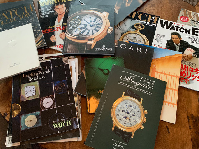 Catalogues et magazines MONTRES de collection de grande marque dans Bijoux et montres  à Ville de Montréal - Image 4