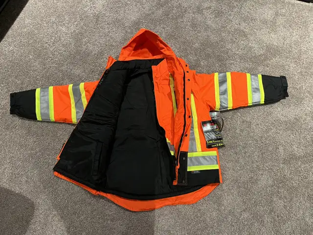Work King 5-in-1 jacket with safety stripes  in Men's in Winnipeg - Image 5