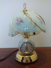 Vintage Floral Touch Lamp with Clock