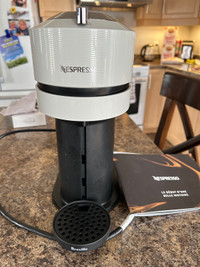 Nespresso Vertuo Coffee / expresso machine, Breville