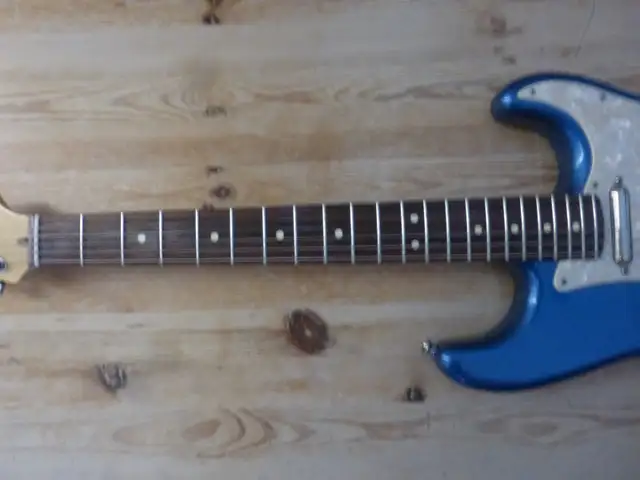 Fender FSR Lipstick Tube Pickup Stratocaster Guitar in Guitars in Ottawa - Image 8