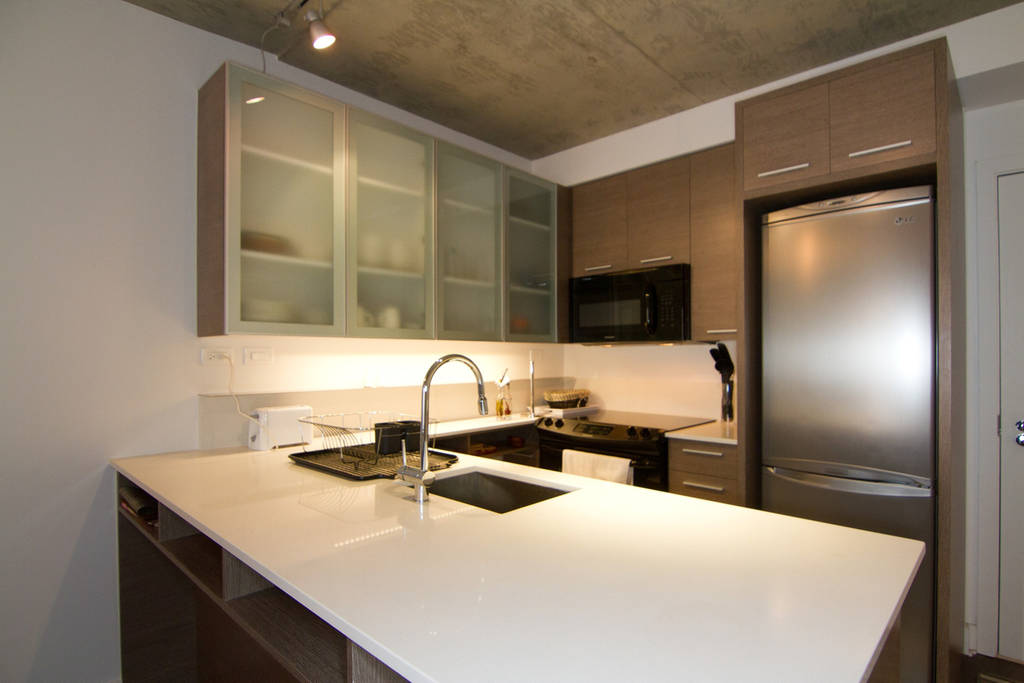 Fully Furnished 3 ½ Condominium available for rent October 15th — photo 2