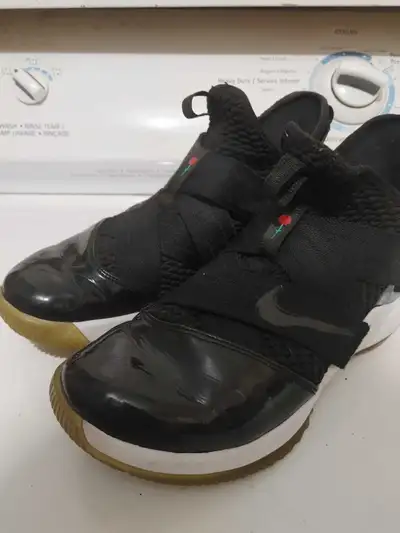 Sell 40$ size 9 mens