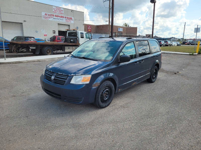 2009 Dodge Grand Caravan in Cars & Trucks in Calgary - Image 3