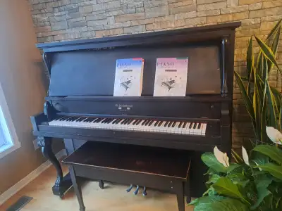 Piano droit à donner, View more