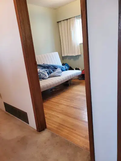Safe, private room, ideal for Students, professional, Suitable for, neat and tidy person Asap, ready...