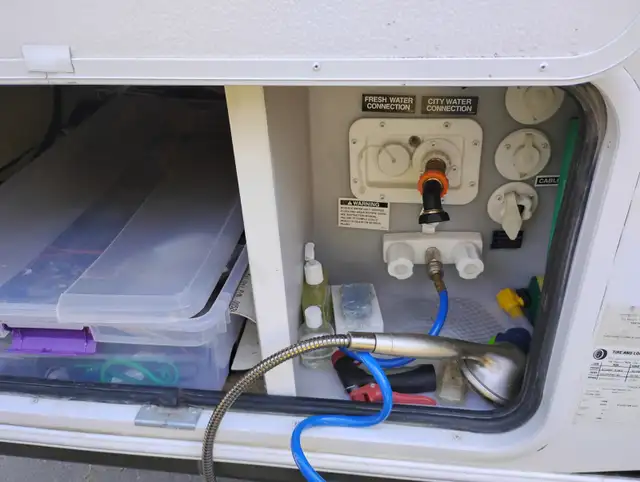 27 ' travel trailer with 2 slides in Travel Trailers & Campers in Port Alberni - Image 5