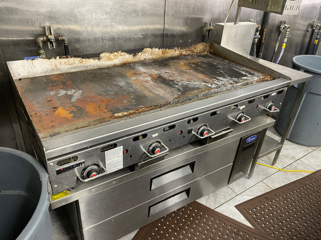 Plaque de cuisson commercial,  Flat top grill  dans Équipement de cuisine industrielle  à Ville de Montréal - Image 2