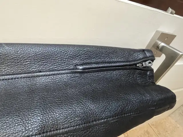 Men’s Black Danier Leather Jacket - large in Men's in Kitchener / Waterloo - Image 4