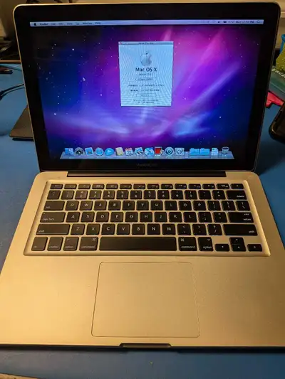 2009 MacBook Pro, View more