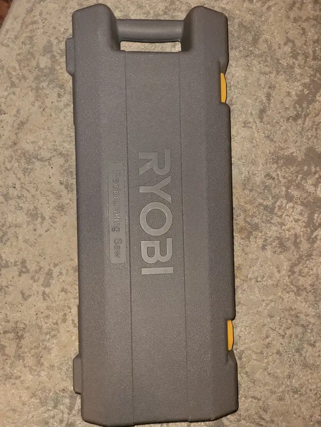 Ryobi Reciprocating Saw with case in Power Tools in Hamilton - Image 2