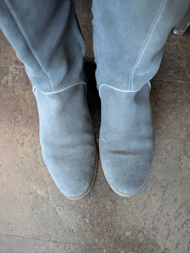 UGG "Daley" Tall Suede Riding Boots (Grey)8.5 in Women's - Shoes in Calgary - Image 6
