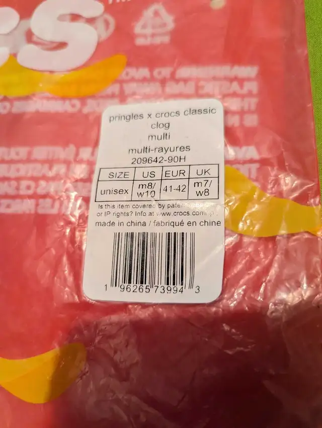 Pringles crocs in Clothing, Shoes & Accessories in Ottawa - Image 10