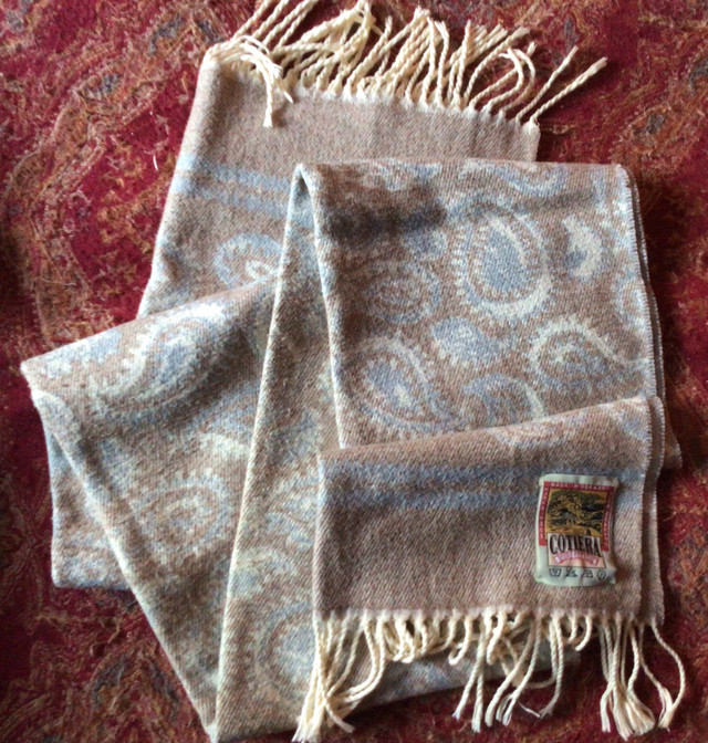 Large Cotton Muffler Scarf in Other in Thunder Bay - Image 2