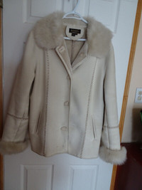 Manteau blanc cassé XL d'hiver