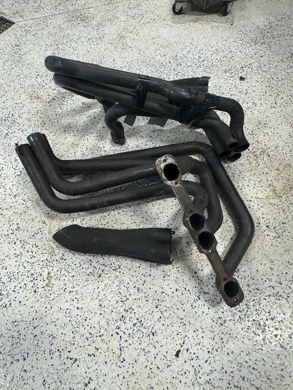 Headers A body fender well big block dodge in Engine & Engine Parts in Prince George