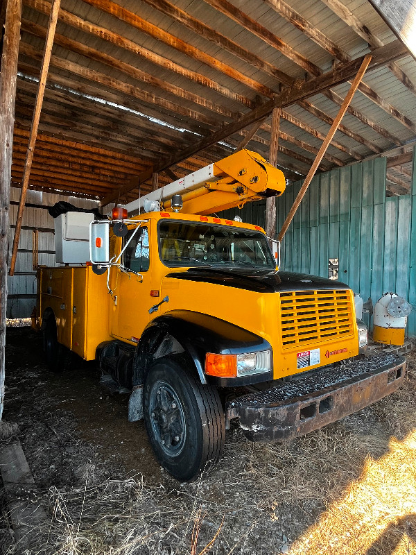 International Bucket Truck EX MTO Owned in Heavy Trucks in Sault Ste. Marie