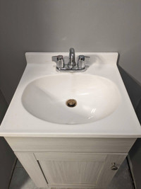 18" wide Bathroom vanity
