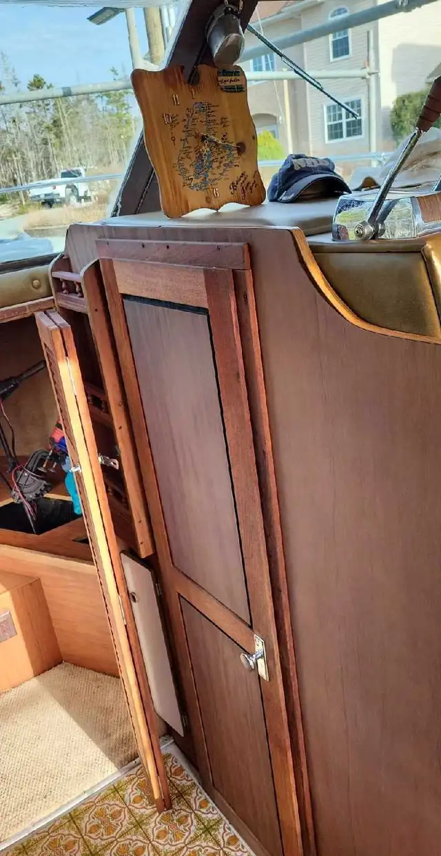 Yacht for sale in Powerboats & Motorboats in Dartmouth - Image 7