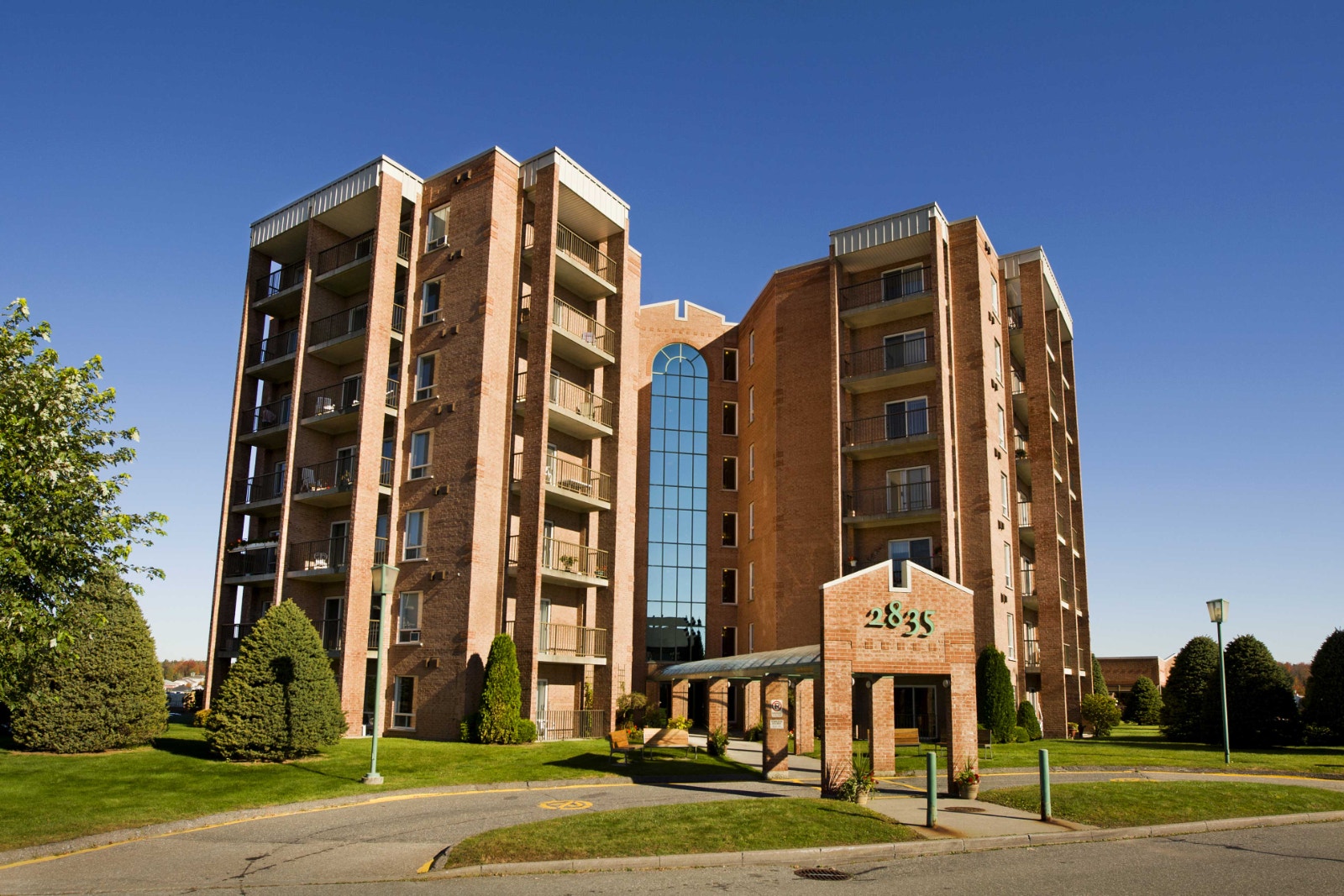 Les tour du Carrefour Apartments a Louer — photo 2