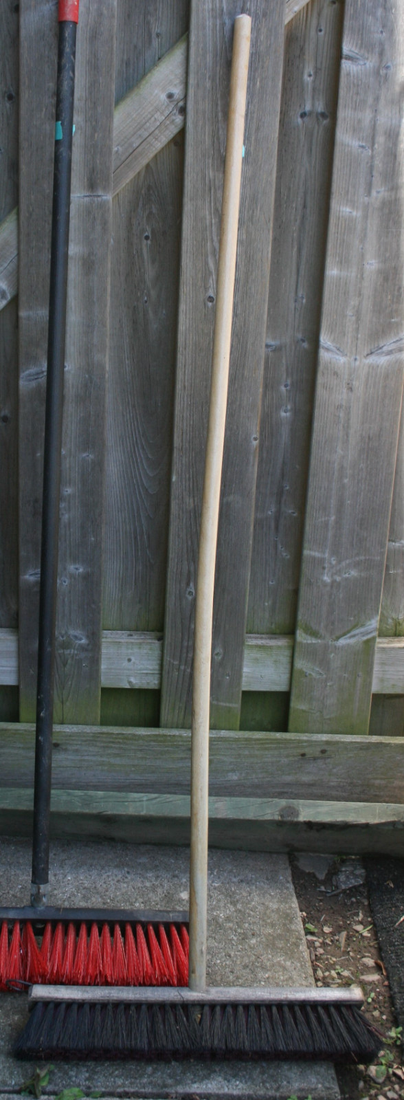 Brooms in Other in Oakville / Halton Region