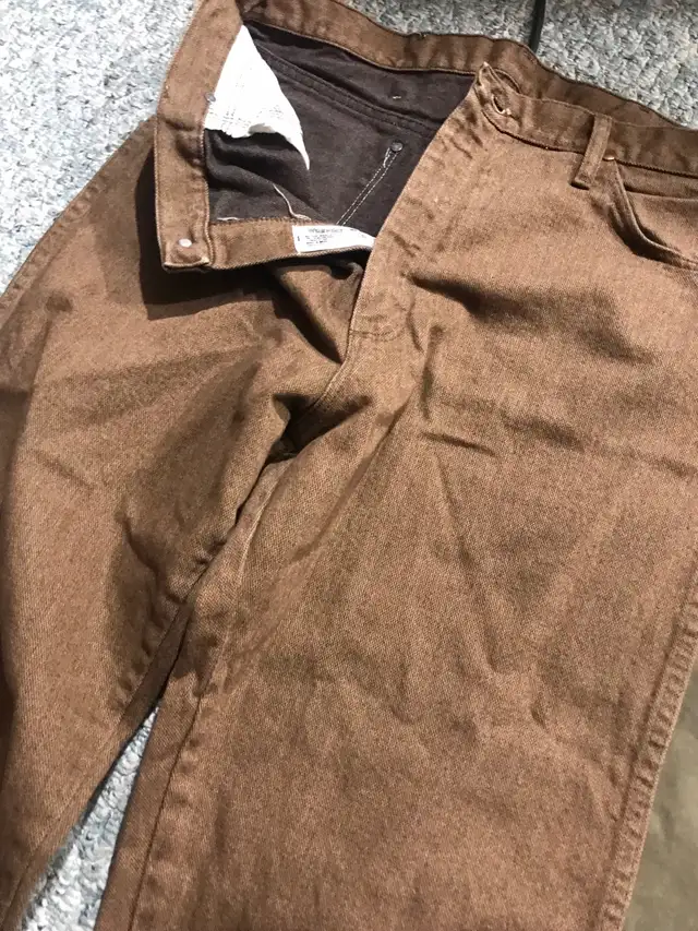 Cowboys Wrangler jeans in Men's in Winnipeg - Image 6