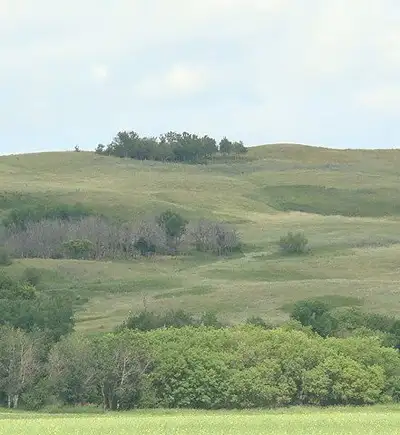 Bareland setviced lots near Lumsden. 5 acre lots overlooking the beautiful Qu’Appelle valley a short...