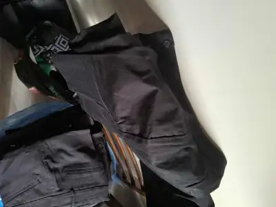 SEVEN REITMANS DRESS BLACK TWO STONE WASH , $25 DEVER HAYES DRESS DRESS SHORTS 30 25 OR 50 FOR BOTH...