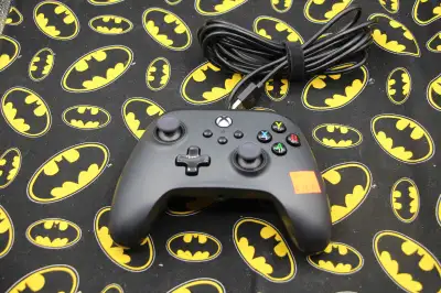 Xbox / PC Wired Controller - Black, View more